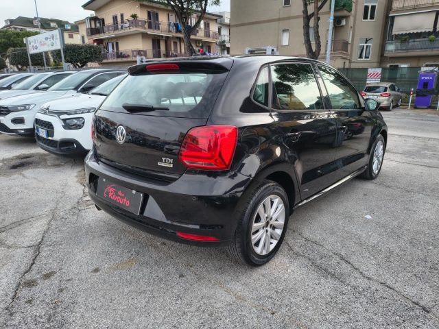 VOLKSWAGEN Polo usata, con Autoradio