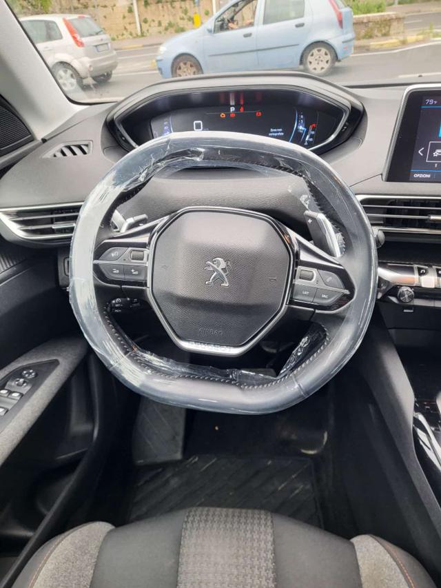 PEUGEOT 3008 usata, con Autoradio