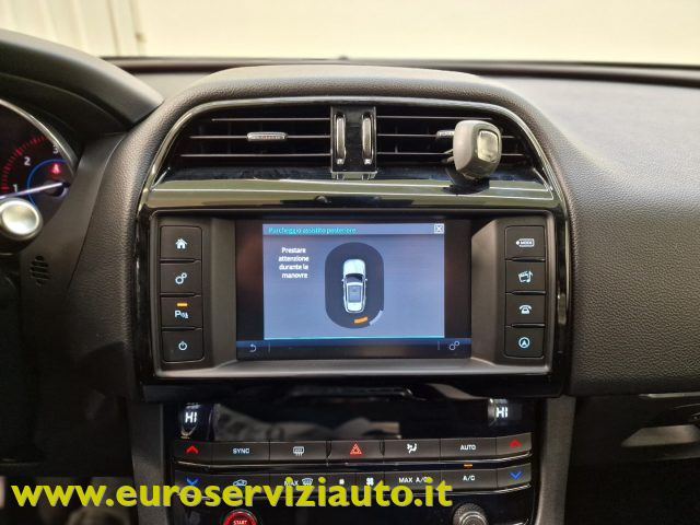 JAGUAR F-Pace usata, con Sensori di parcheggio posteriori