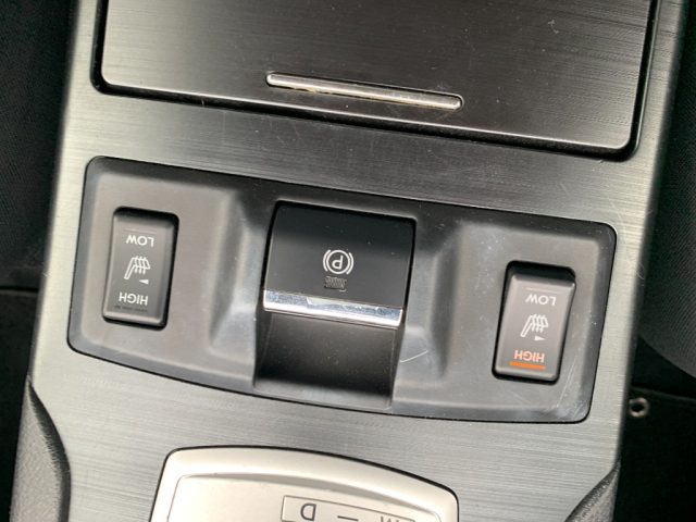 SUBARU OUTBACK usata, con Sedili riscaldati