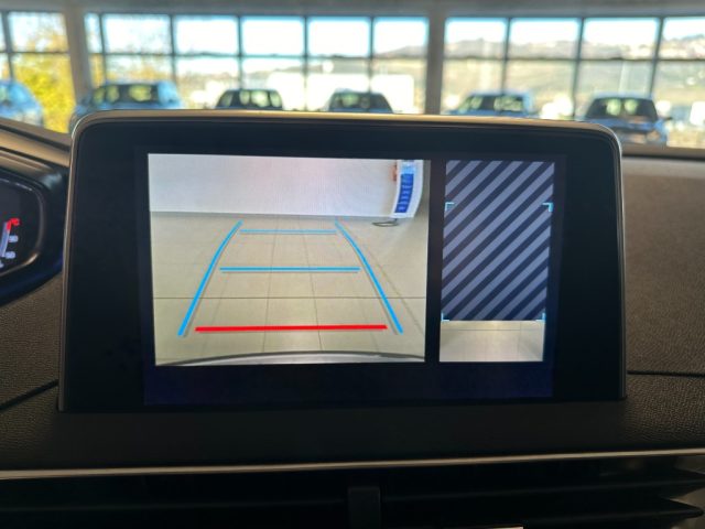 PEUGEOT 5008 usata, con Interni in pelle