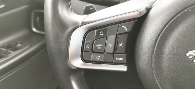 JAGUAR XE usata, con Start/Stop Automatico