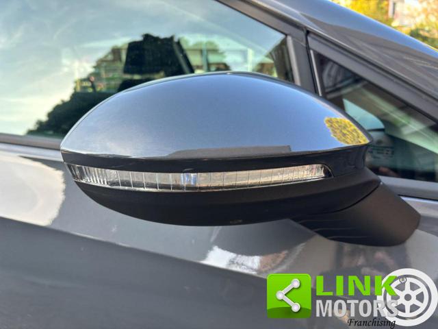 VOLKSWAGEN Golf usata, con Controllo trazione