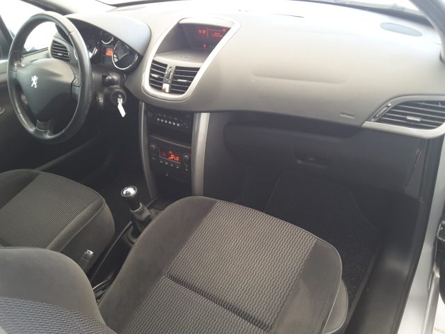 PEUGEOT 207 usata, con Fendinebbia