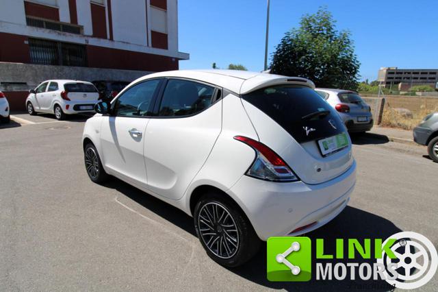 LANCIA Ypsilon usata, con Fendinebbia