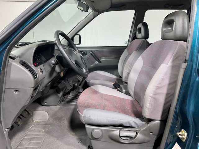 NISSAN Terrano II usata 9