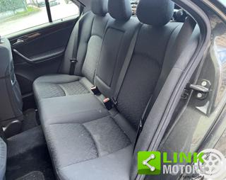 MERCEDES-BENZ C 200 usata, con Hill holder