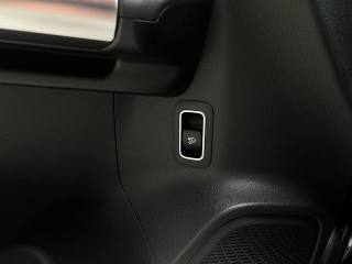 MERCEDES-BENZ GLA 180 usata, con Controllo vocale