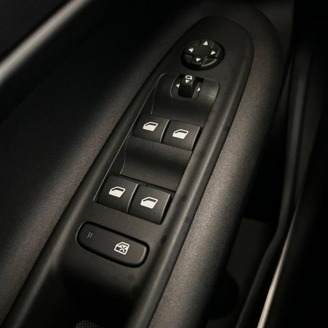 ALFA ROMEO Junior usata, con Chiusura centralizzata telecomandata