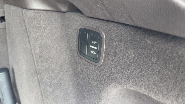 PORSCHE Macan usata, con Park Distance Control
