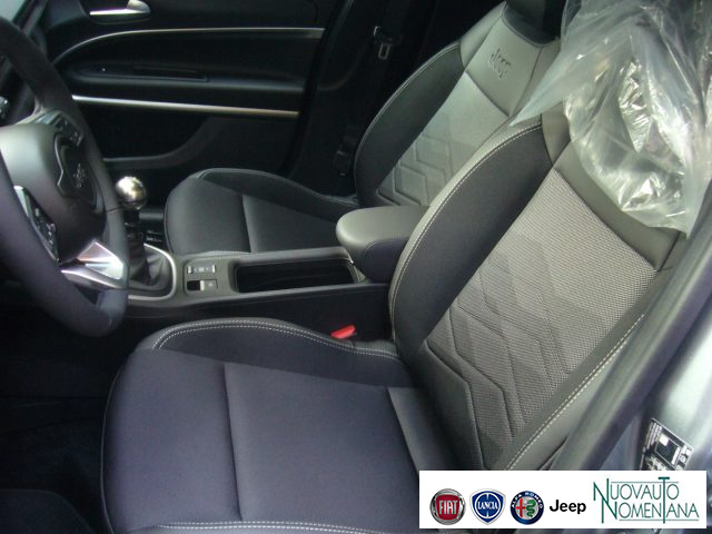 JEEP Avenger usata, con Volante in pelle