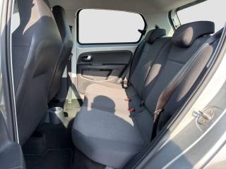 VOLKSWAGEN up! usata 10