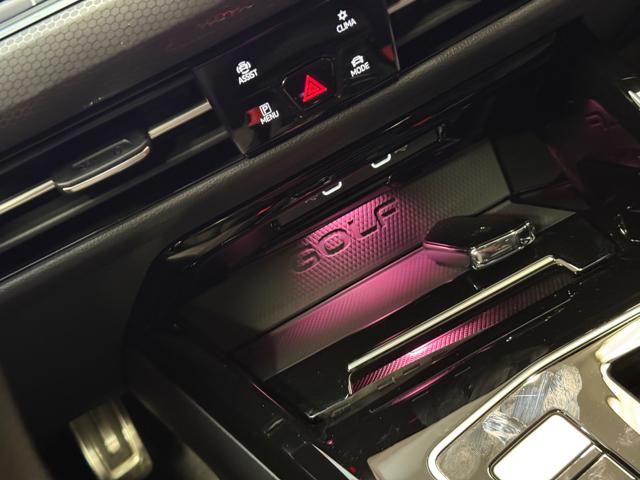 VOLKSWAGEN Golf usata, con Fari LED