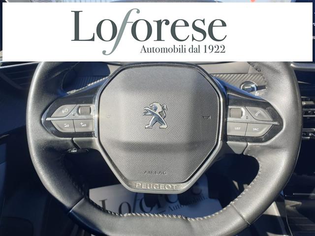 PEUGEOT 2008 usata, con Sedile posteriore sdoppiato
