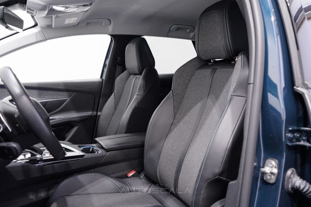 PEUGEOT 3008 usata, con Cruise Control
