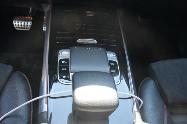 MERCEDES-BENZ GLB 200 usata, con ESP