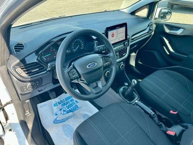 FORD Fiesta usata, con Fari LED