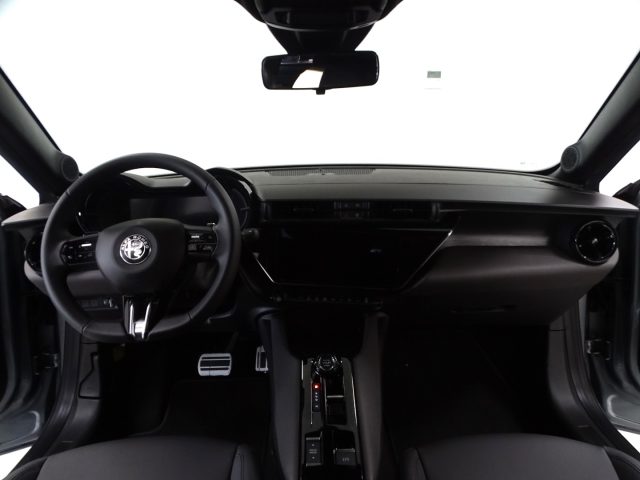 ALFA ROMEO Junior usata, con Portellone posteriore elettrico