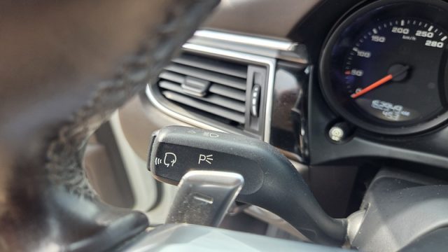 PORSCHE Macan usata, con Portellone posteriore elettrico