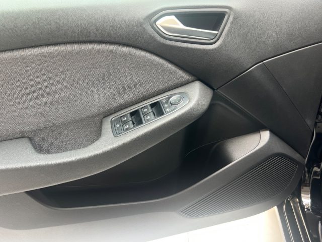 RENAULT Clio usata, con Sedile posteriore sdoppiato