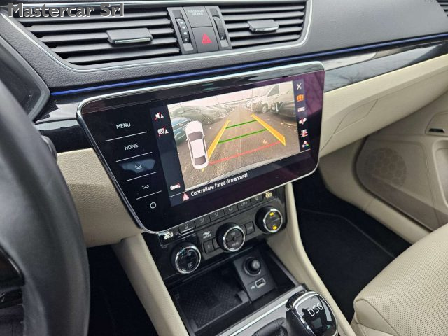 SKODA Superb usata, con Regolazione elettrica sedili