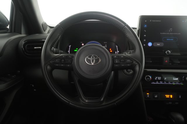 TOYOTA Yaris Cross usata 11