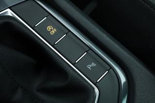 VOLKSWAGEN Tiguan usata, con USB