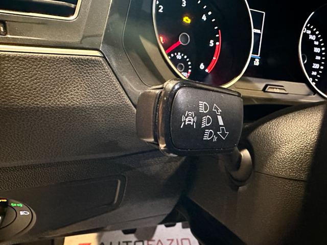 VOLKSWAGEN Tiguan usata, con USB