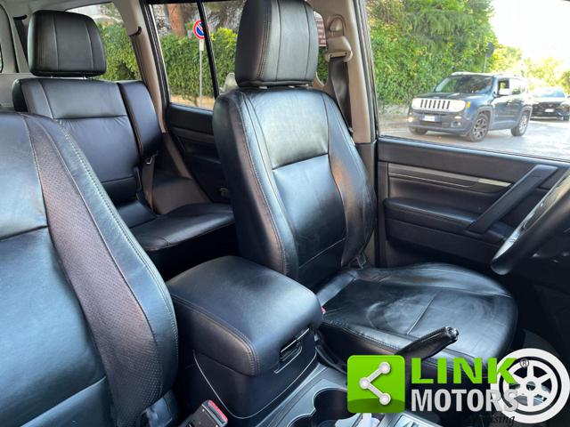 MITSUBISHI Pajero usata, con Autoradio digitale