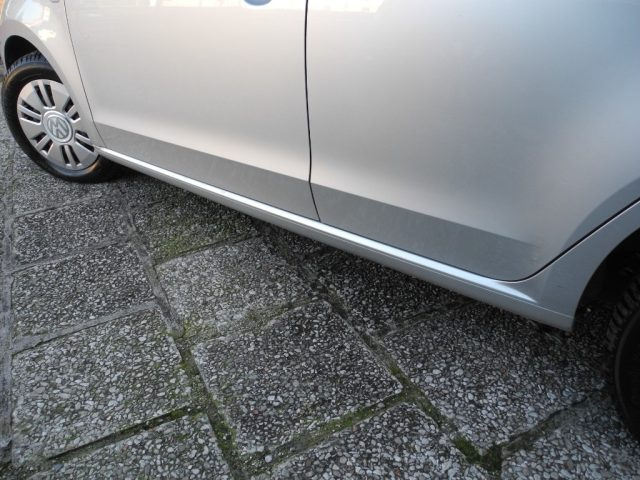 VOLKSWAGEN up! usata 55