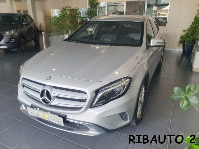MERCEDES-BENZ GLA 220 usata, con Servosterzo