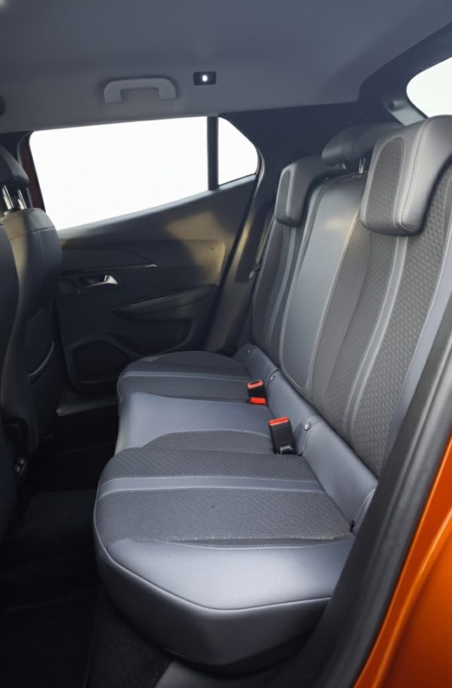 PEUGEOT 2008 usata, con Controllo trazione