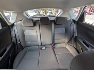 HYUNDAI Bayon usata, con Airbag testa