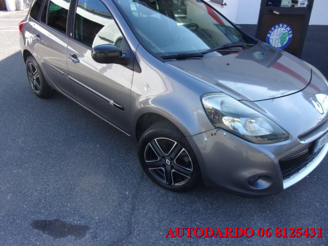 RENAULT Clio usata, con Autoradio