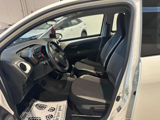 TOYOTA Aygo usata, con Airbag testa