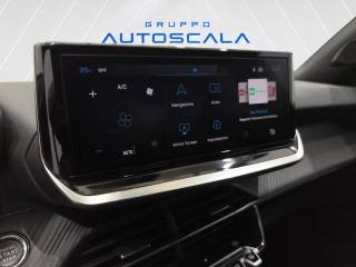 PEUGEOT 2008 usata, con USB