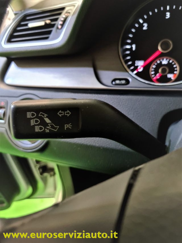 VOLKSWAGEN Passat usata 27