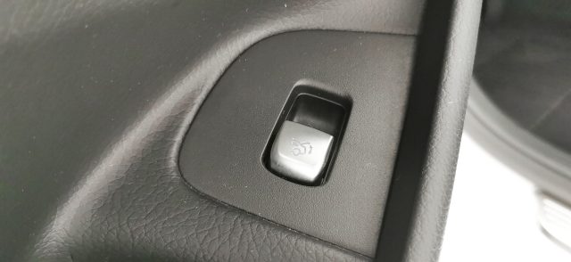 MERCEDES-BENZ E 300 usata 76