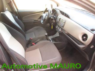 TOYOTA Yaris usata 21