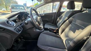 FORD Fiesta usata, con USB