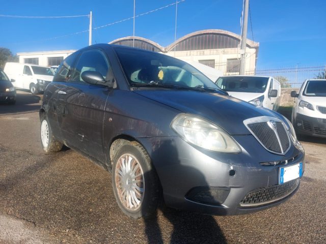 LANCIA Ypsilon usata, con Airbag