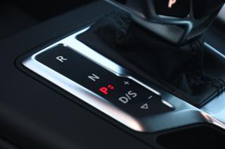 AUDI A4 usata, con Leve al volante