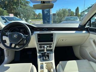 VOLKSWAGEN Passat Variant usata, con Controllo trazione
