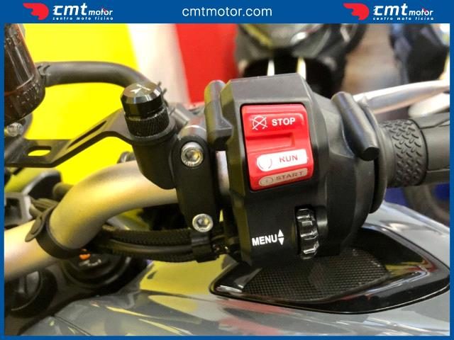 YAMAHA MT-10 usata 11