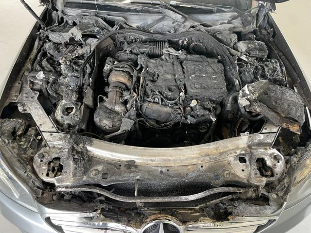 MERCEDES-BENZ E 220 usata, con Controllo trazione
