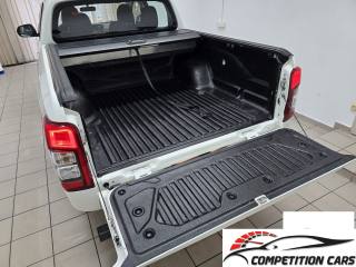 MITSUBISHI L200 usata, con Autoradio digitale