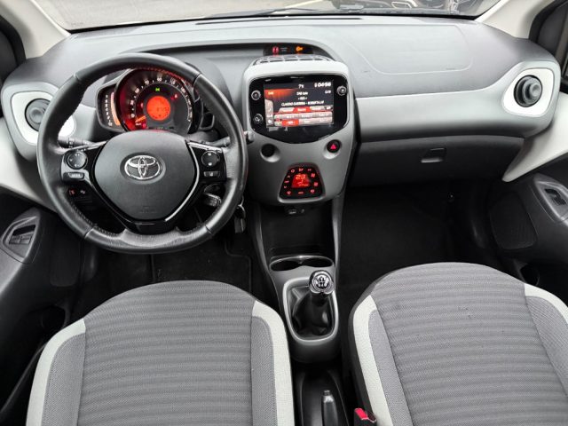 TOYOTA Aygo usata, con Bluetooth