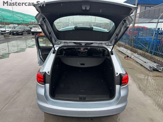 OPEL Astra usata, con Cruise Control