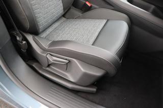 PEUGEOT 5008 usata, con Climatizzatore