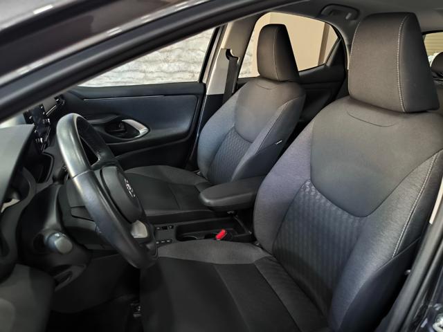 TOYOTA Yaris usata, con Bracciolo